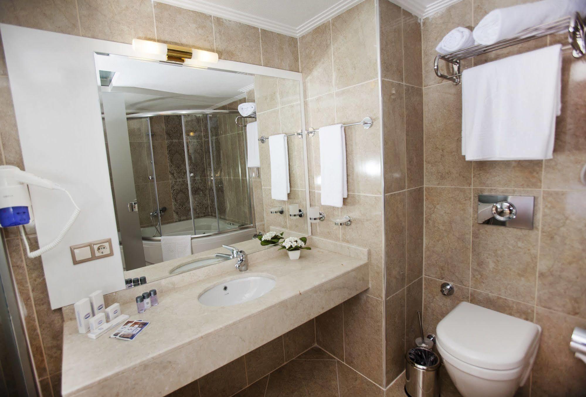 Cukurova Erten Hotel Adana Zewnętrze zdjęcie